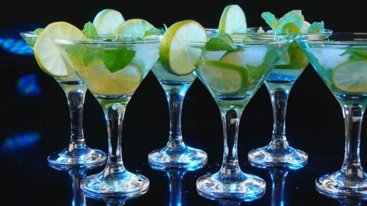 коктейль голубая лагуна рецепт