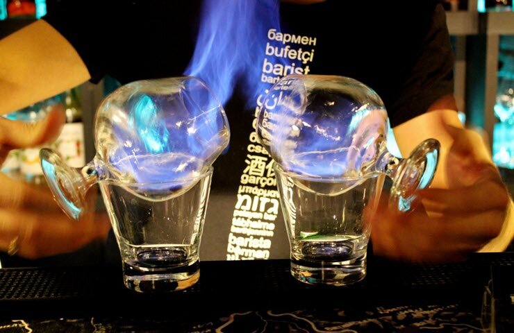 как пить самбуку правильно видео